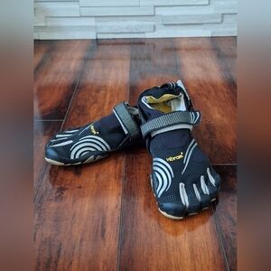 Vibram FiveFingers KMD KOMODO SPORT Barefoot Running Shoes US 9-9.5 EU 42